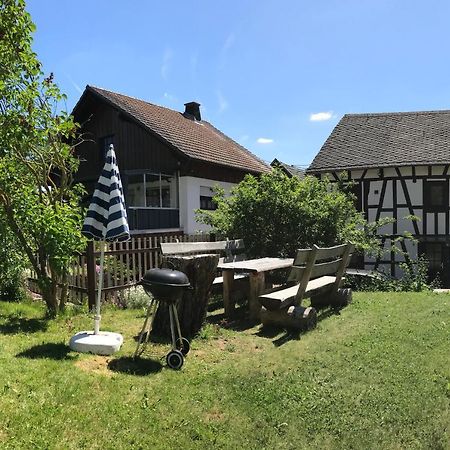 Haus Innerdorf Gemuetliches Ferienhaus Im Taunus Pohl  Екстериор снимка